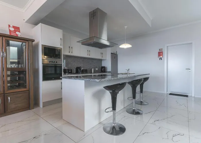 Blue Outlook Retreat By Atlantic 度假居 *